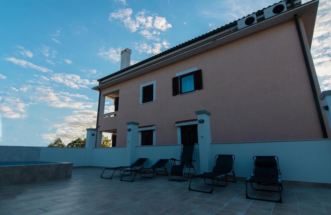Lavanda 4 * Njivice