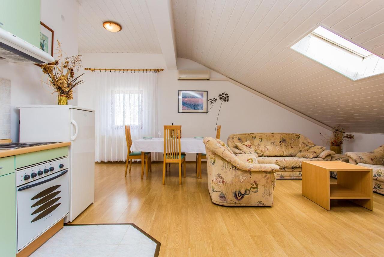 Apartment Lavanda 4 Njivice